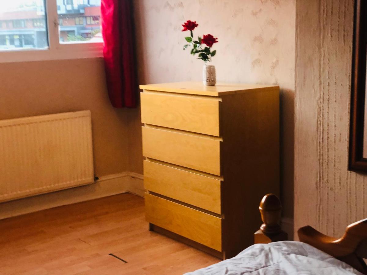 Dach Apartments - Cozy 3 Bed Apartment In Hendon Edgware Екстер'єр фото