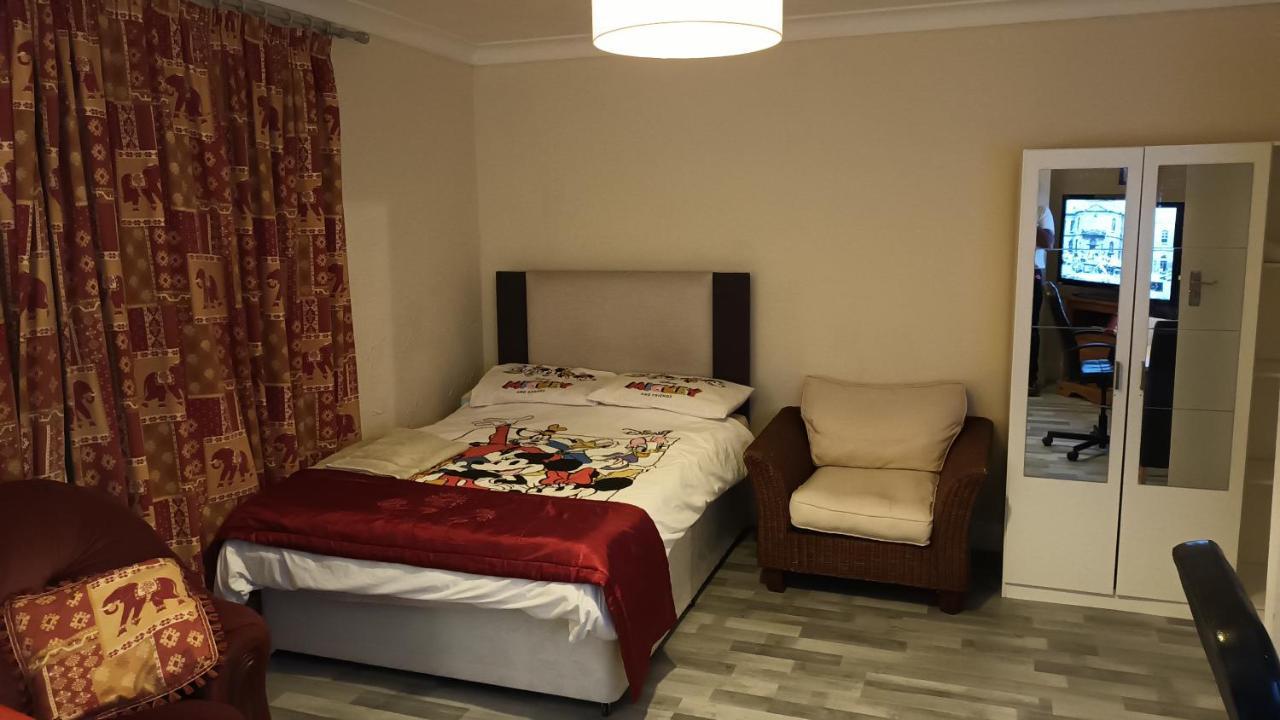 Dach Apartments - Cozy 3 Bed Apartment In Hendon Edgware Екстер'єр фото
